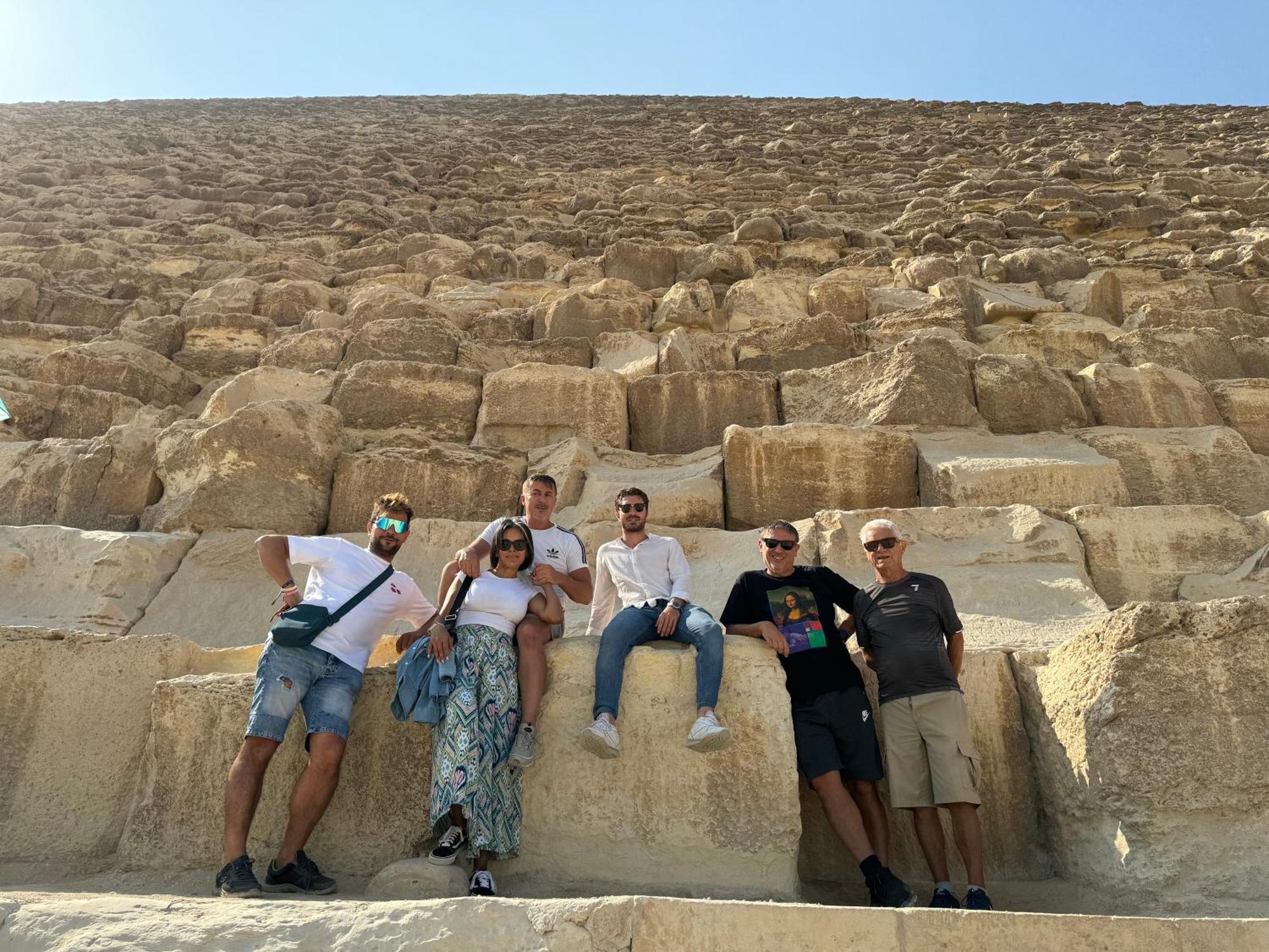 Unique Pyramids Boutique Inn Kafret el-Gabal エクステリア 写真