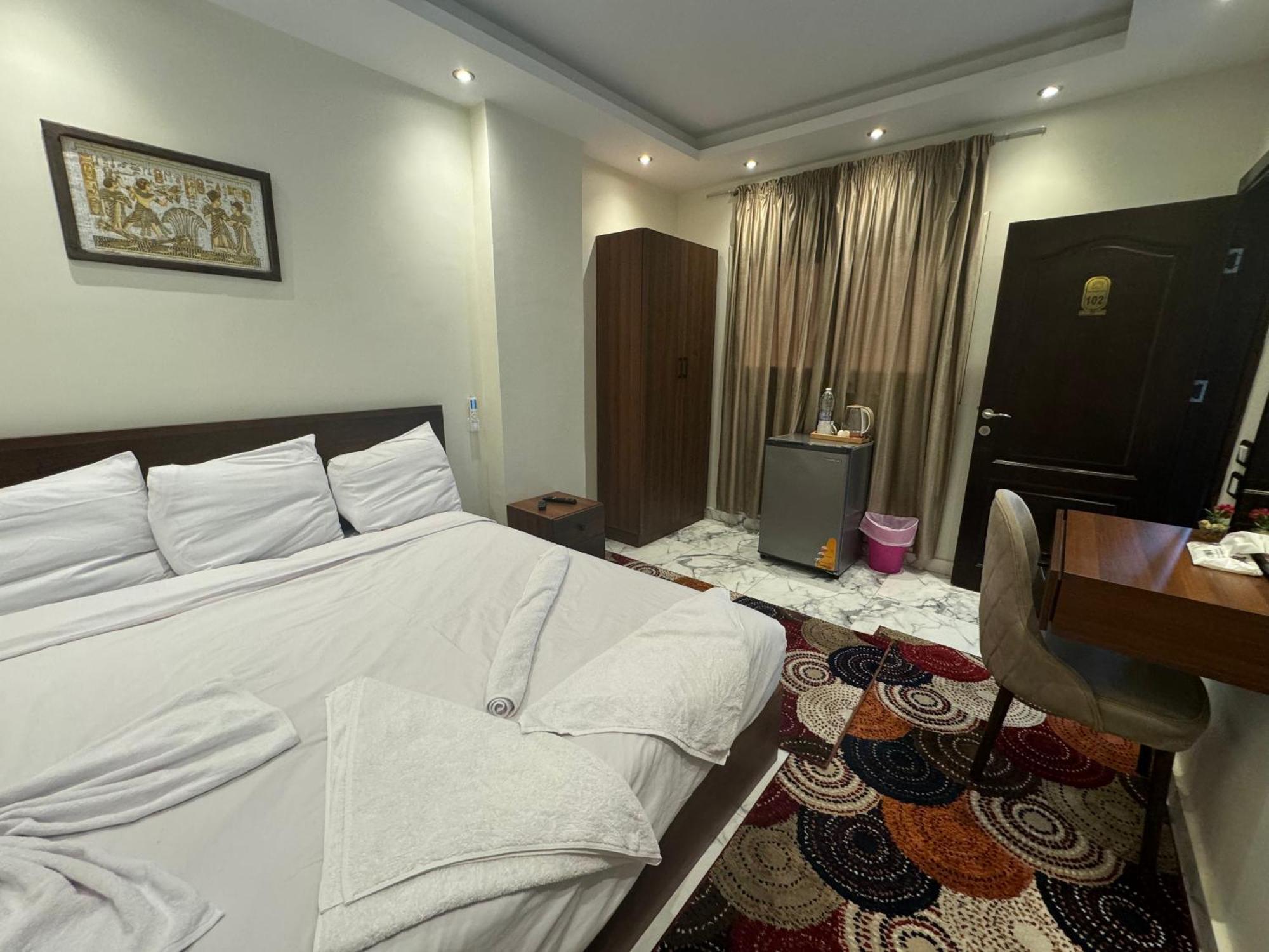 Unique Pyramids Boutique Inn Kafret el-Gabal エクステリア 写真